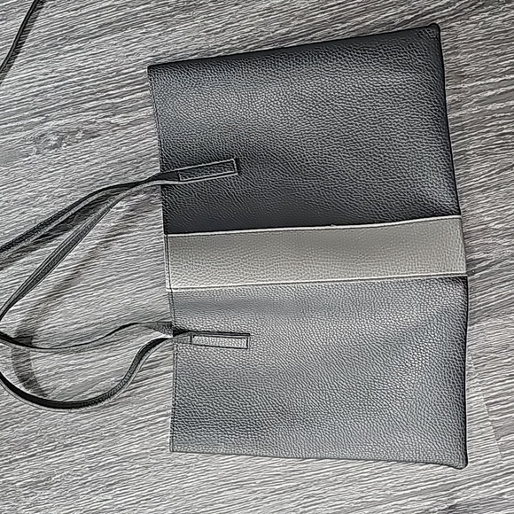 Vince Camuto Handbag - Picture 7 of 7